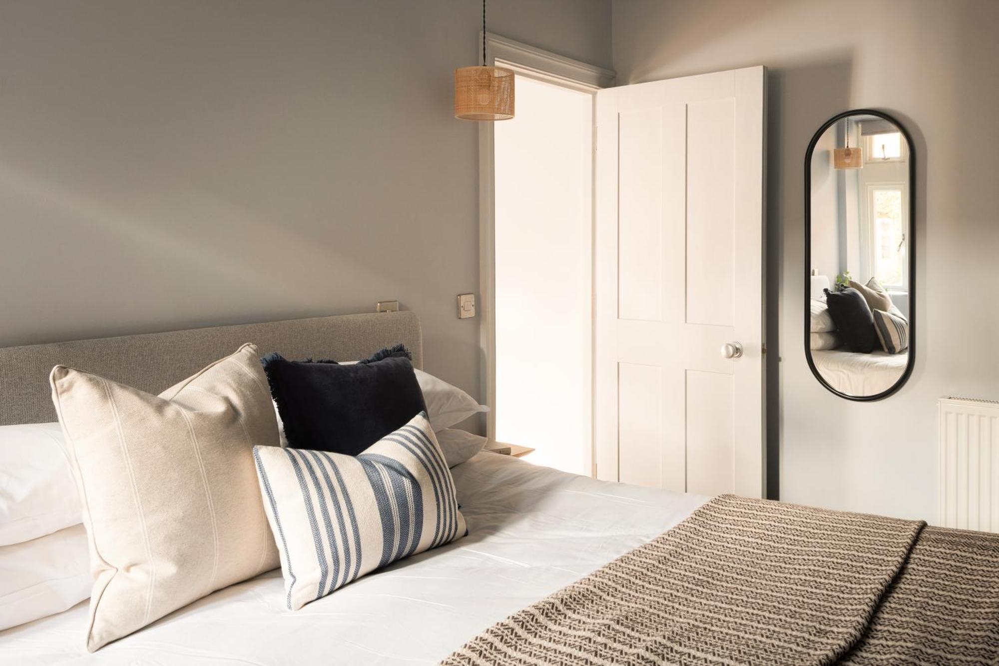 St Catherine'S Hospital - Curated Property Bath Bagian luar foto